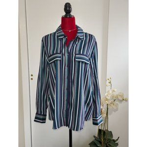 New with tag Chico's stripes botton down  lightweight shirt size 3 XL 1058